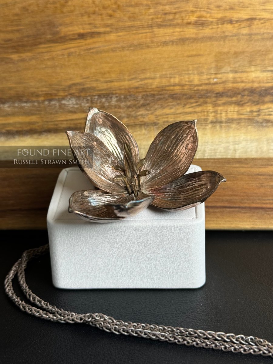 Yucca, bronze & Shibuichi
