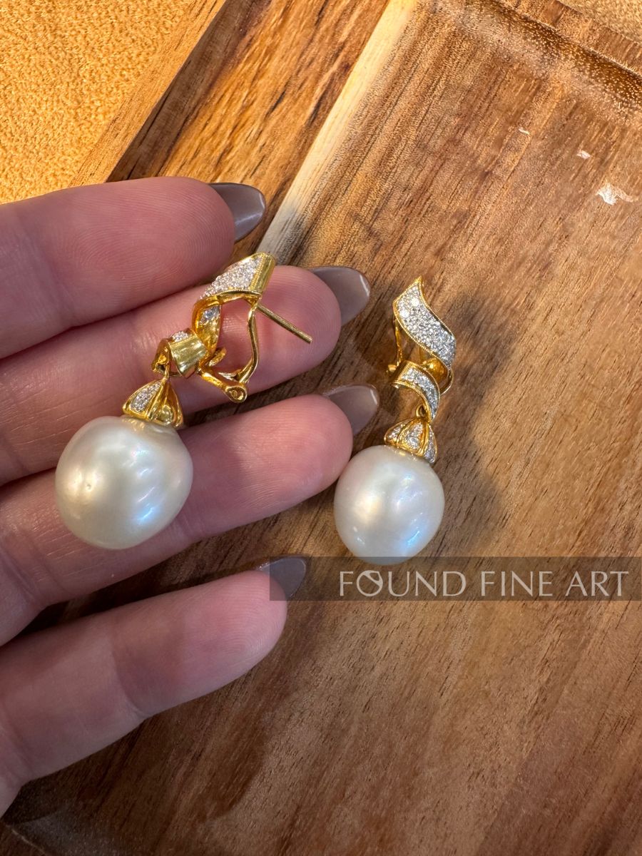 "P10" Pearl Earrings