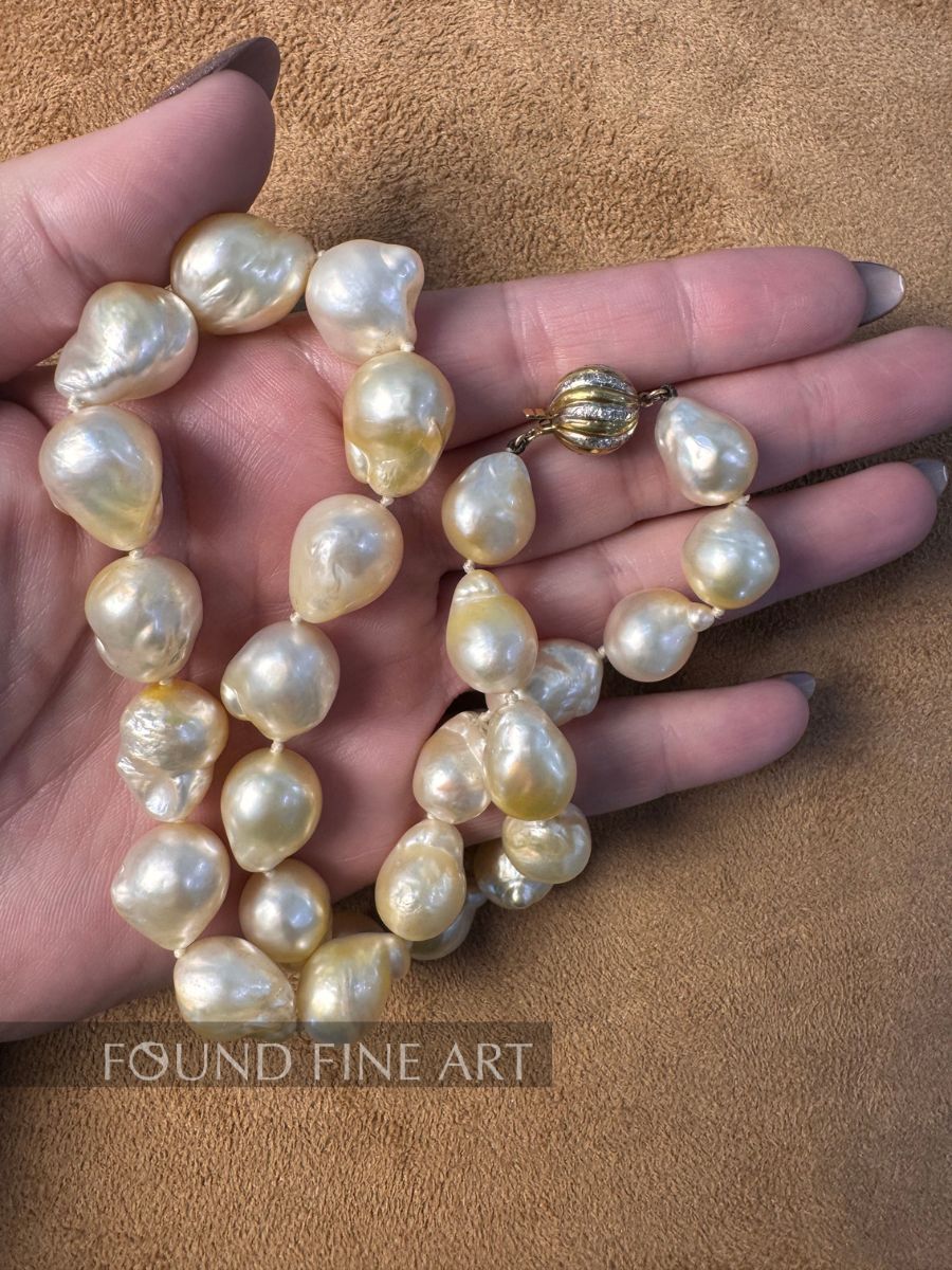 "P12" Pearl Necklace