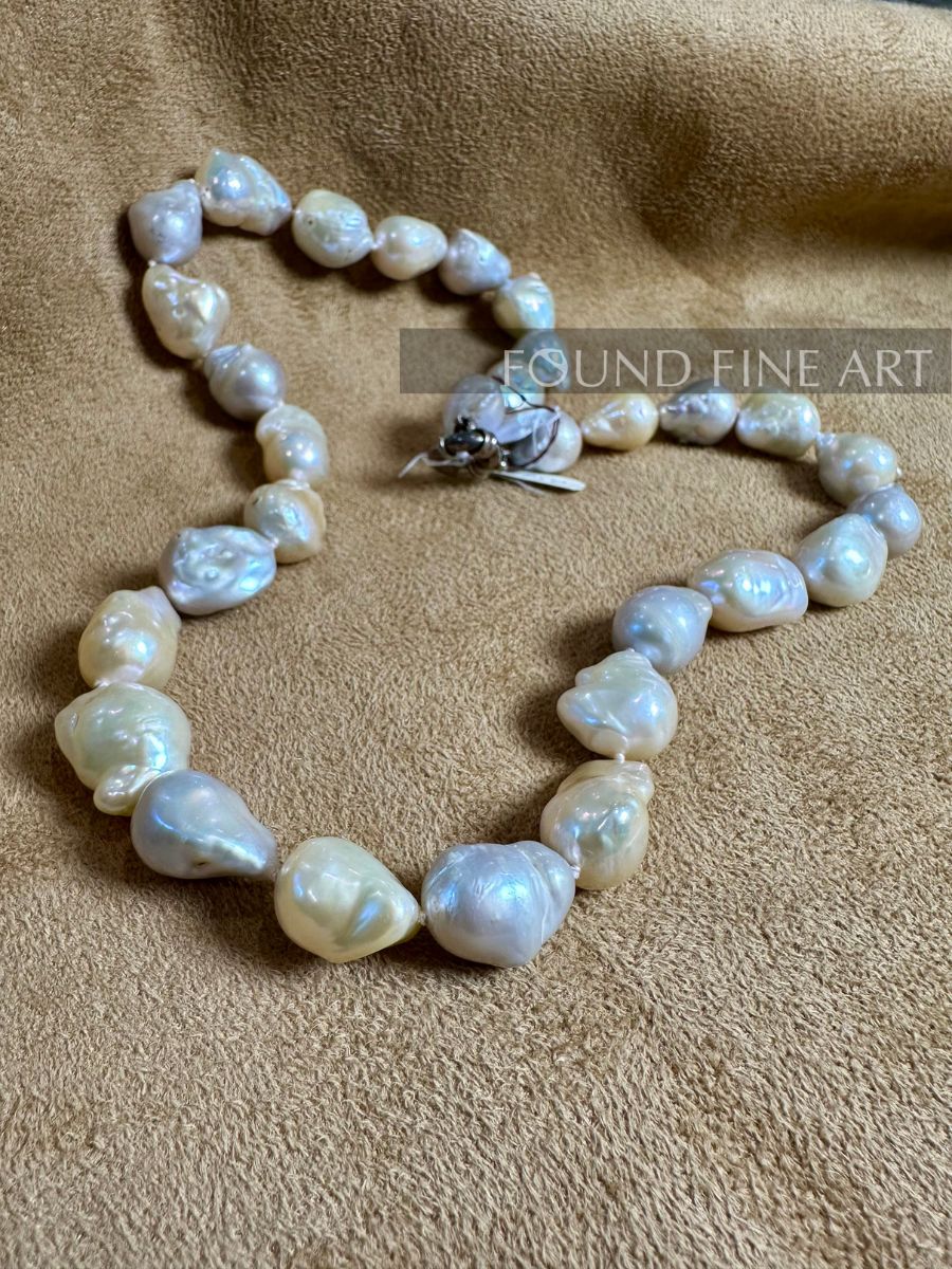 "P23" Pearl Necklace