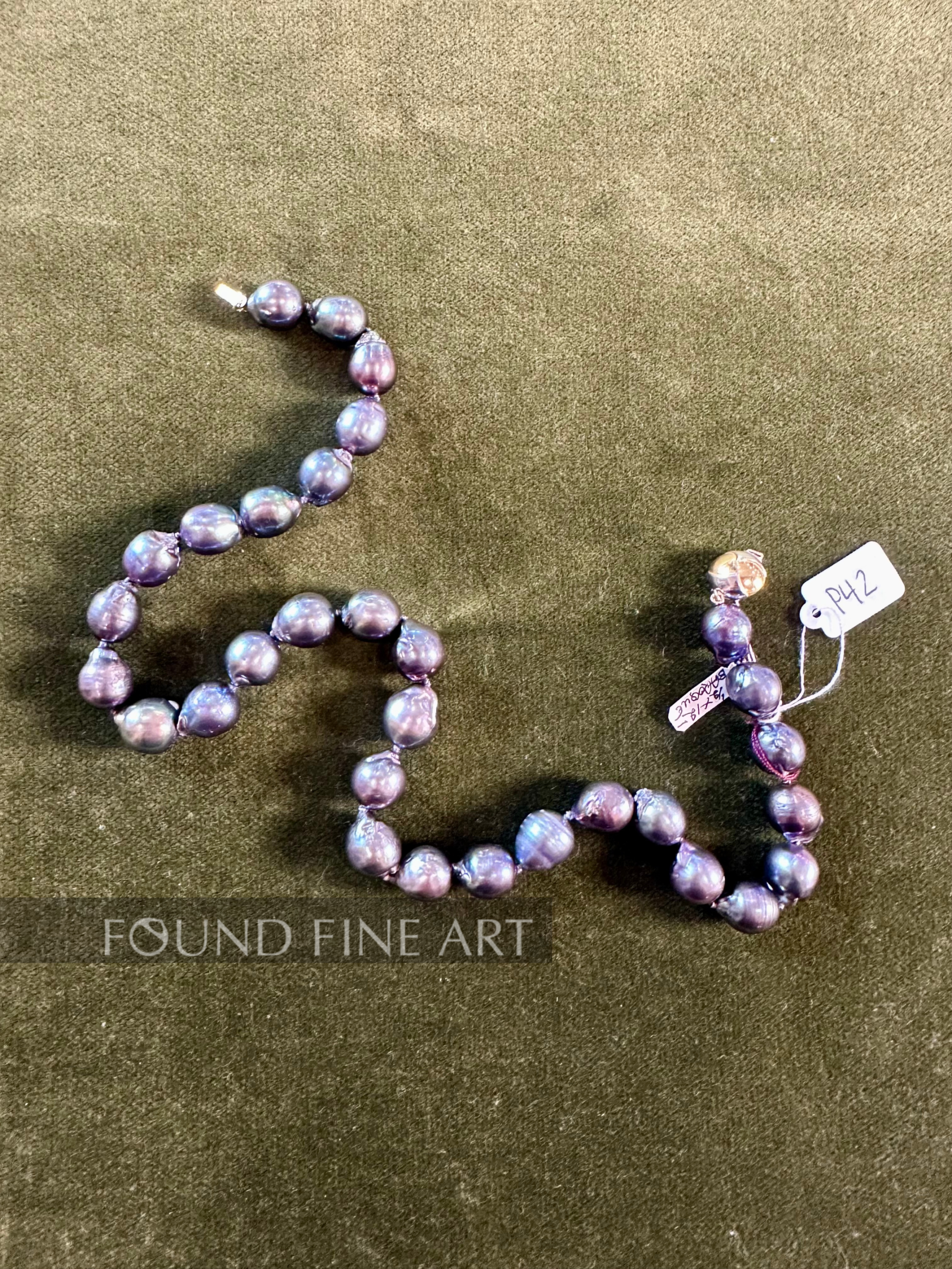 P42 Pearl Necklace