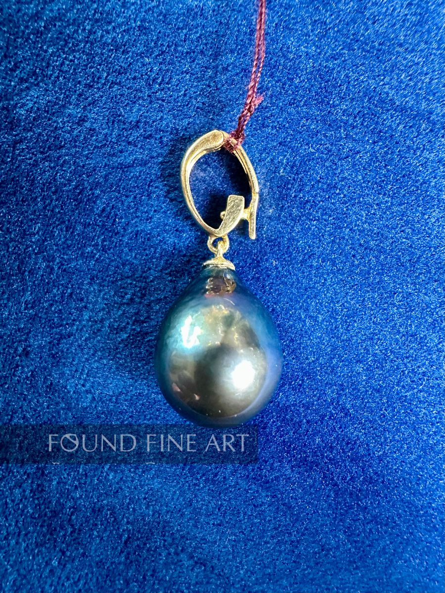 P52 Pearl Pendant