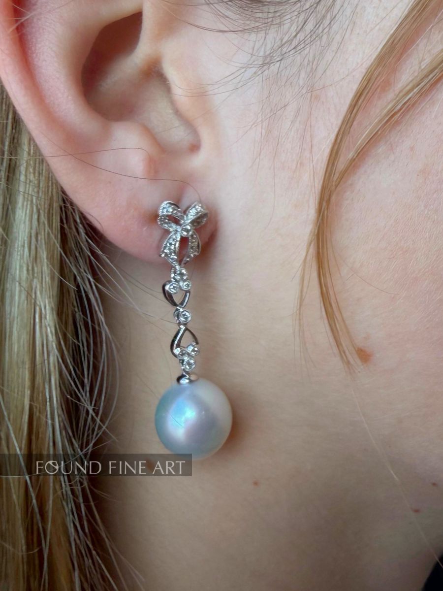 P2-4 Bow Dangle Earrings with White Pearl